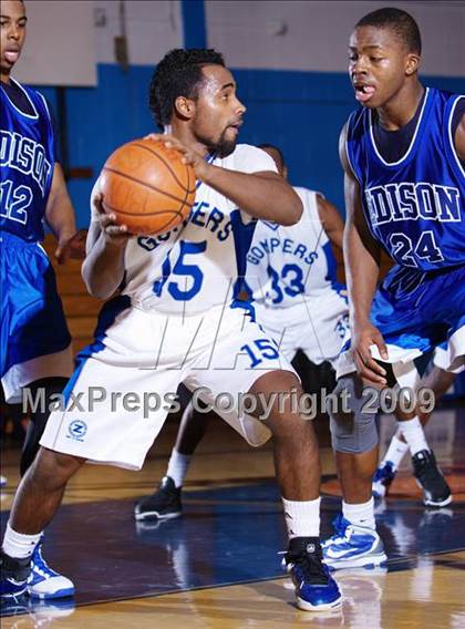 Thumbnail 2 in Gompers vs Thomas Edison (Queens Jam Christmas Classic) photogallery.