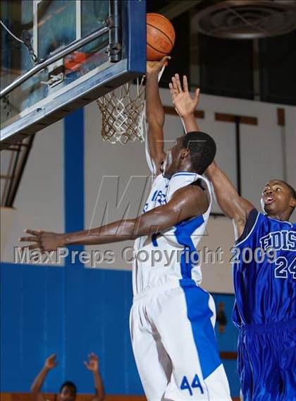 Thumbnail 3 in Gompers vs Thomas Edison (Queens Jam Christmas Classic) photogallery.