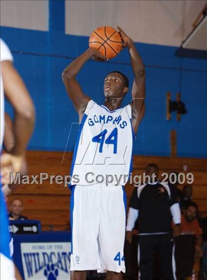 Thumbnail 1 in Gompers vs Thomas Edison (Queens Jam Christmas Classic) photogallery.