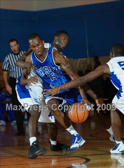 Thumbnail 2 in Gompers vs Thomas Edison (Queens Jam Christmas Classic) photogallery.