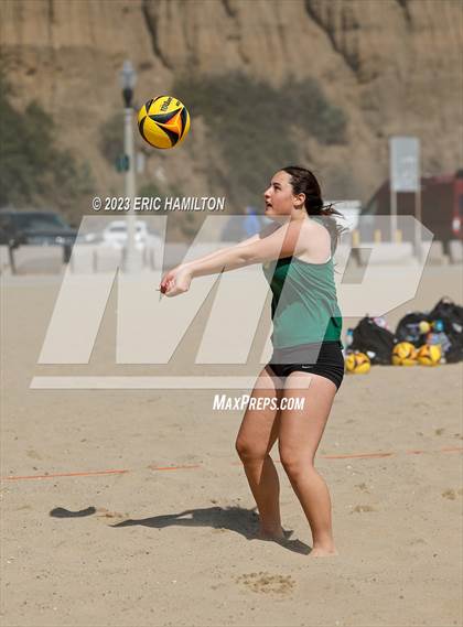 Thumbnail 2 in Pomona Catholic vs St. Monica photogallery.