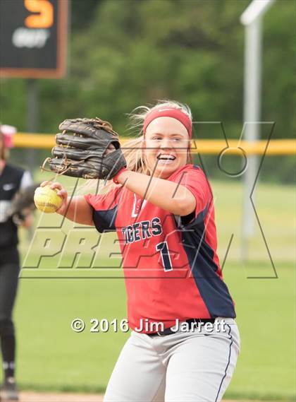 Thumbnail 1 in South Panola @ Hernando photogallery.