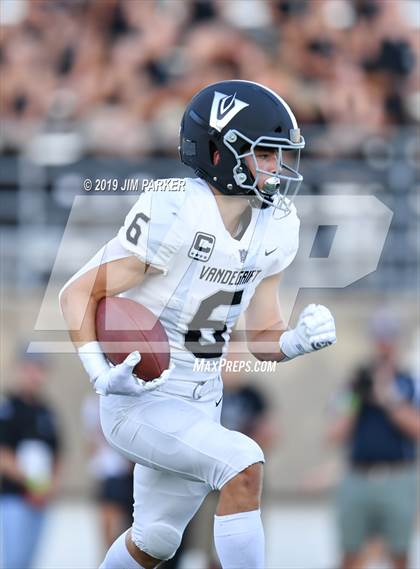 Thumbnail 3 in Vandegrift @ Ellison photogallery.