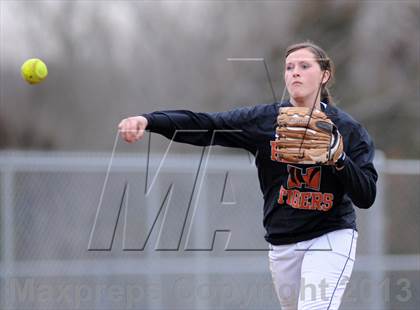 Thumbnail 3 in Anna-Jonesboro @ Herrin photogallery.