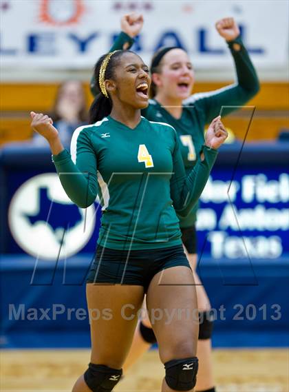 Thumbnail 1 in Brandeis vs. Holmes photogallery.