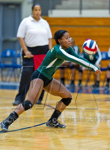Thumbnail 1 in Brandeis vs. Holmes photogallery.