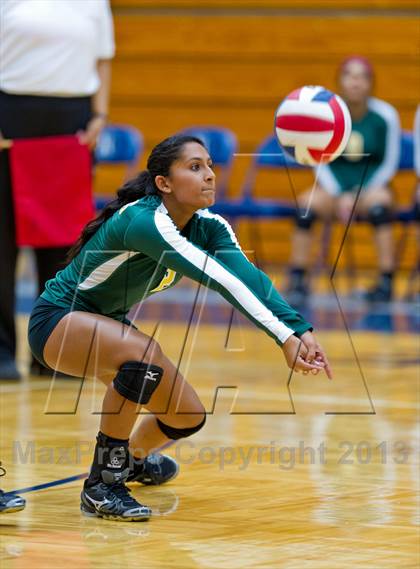 Thumbnail 2 in Brandeis vs. Holmes photogallery.