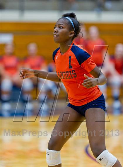 Thumbnail 1 in Brandeis vs. Holmes photogallery.