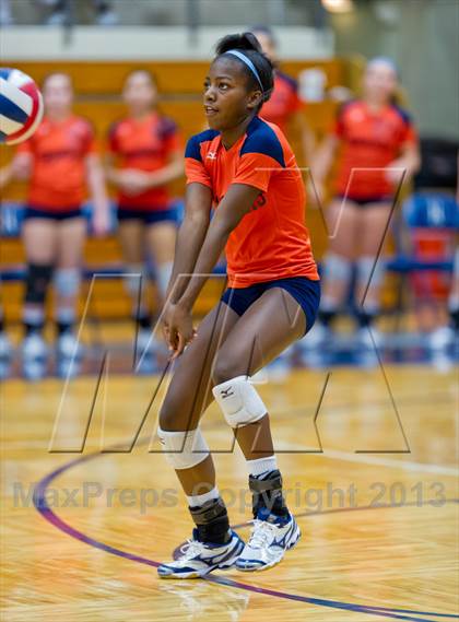 Thumbnail 3 in Brandeis vs. Holmes photogallery.