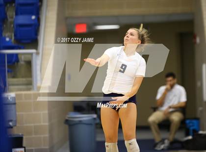 Thumbnail 1 in Churchill vs O'Connor  photogallery.