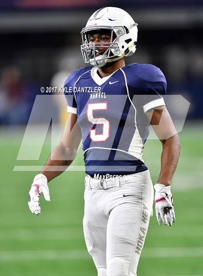 Thumbnail 2 in Manvel vs. Highland Park (UIL 5A Division 1 Final) photogallery.