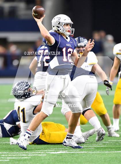 Thumbnail 3 in Manvel vs. Highland Park (UIL 5A Division 1 Final) photogallery.