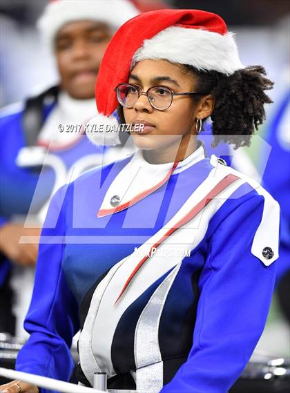 Thumbnail 1 in Manvel vs. Highland Park (UIL 5A Division 1 Final) photogallery.