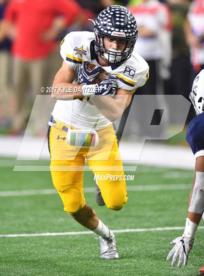 Thumbnail 3 in Manvel vs. Highland Park (UIL 5A Division 1 Final) photogallery.
