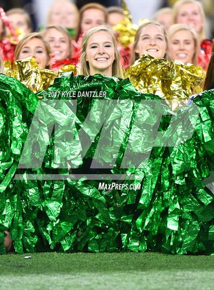 Thumbnail 3 in Manvel vs. Highland Park (UIL 5A Division 1 Final) photogallery.
