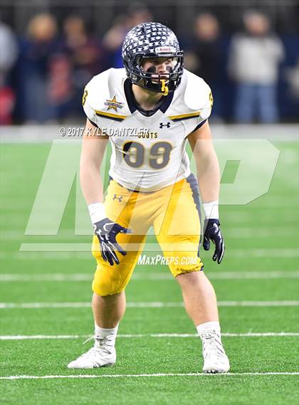 Thumbnail 3 in Manvel vs. Highland Park (UIL 5A Division 1 Final) photogallery.