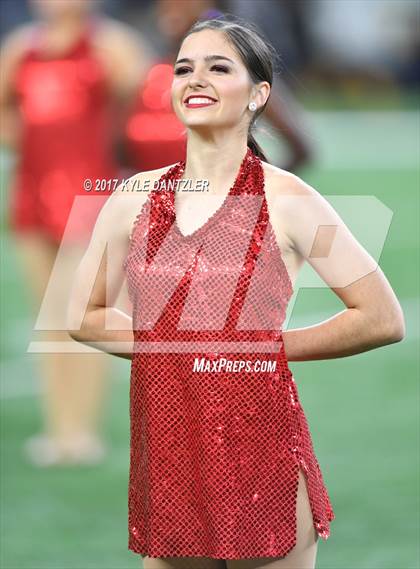 Thumbnail 1 in Manvel vs. Highland Park (UIL 5A Division 1 Final) photogallery.