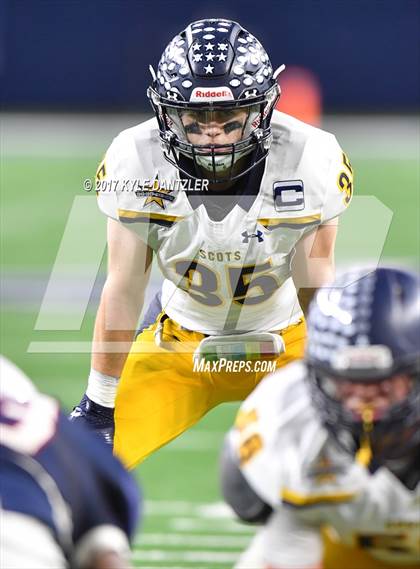 Thumbnail 3 in Manvel vs. Highland Park (UIL 5A Division 1 Final) photogallery.