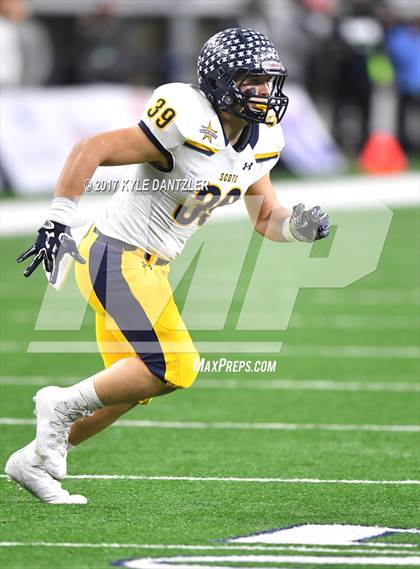 Thumbnail 3 in Manvel vs. Highland Park (UIL 5A Division 1 Final) photogallery.