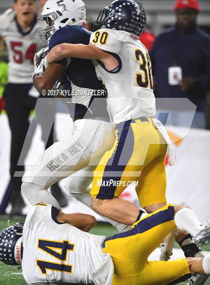 Thumbnail 2 in Manvel vs. Highland Park (UIL 5A Division 1 Final) photogallery.