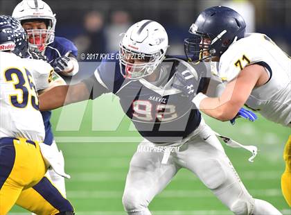 Thumbnail 2 in Manvel vs. Highland Park (UIL 5A Division 1 Final) photogallery.