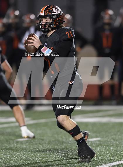 Thumbnail 1 in Mogadore vs. Springfield (OHSAA D6 Regional Final) photogallery.