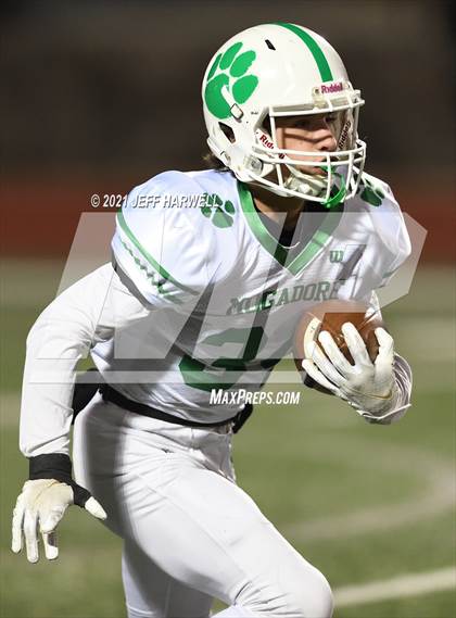Thumbnail 1 in Mogadore vs. Springfield (OHSAA D6 Regional Final) photogallery.