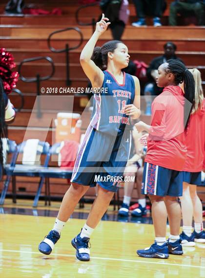 Thumbnail 2 in Terry Sanford @ Cape Fear photogallery.