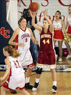 Thumbnail 1 in Northgate vs Carondelet (Section Playoffs) photogallery.