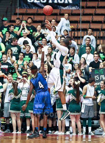 Thumbnail 3 in Hanford West vs Garces (CIF CS D2 Final) photogallery.