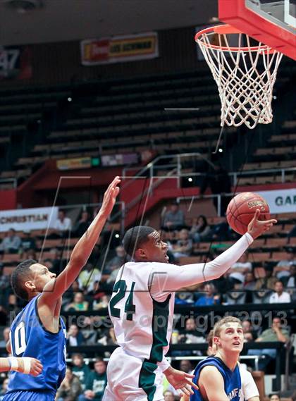 Thumbnail 2 in Hanford West vs Garces (CIF CS D2 Final) photogallery.