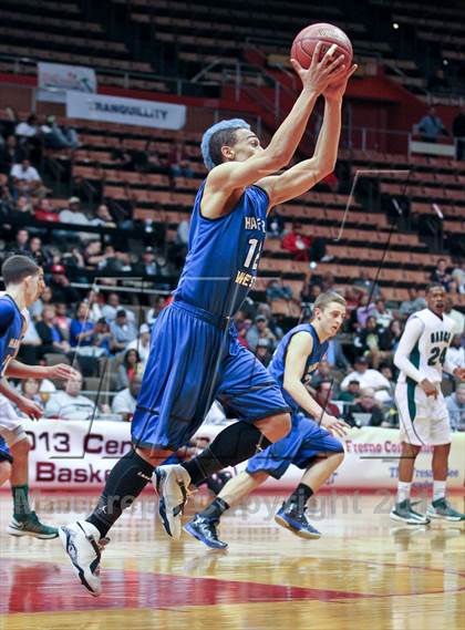 Thumbnail 3 in Hanford West vs Garces (CIF CS D2 Final) photogallery.