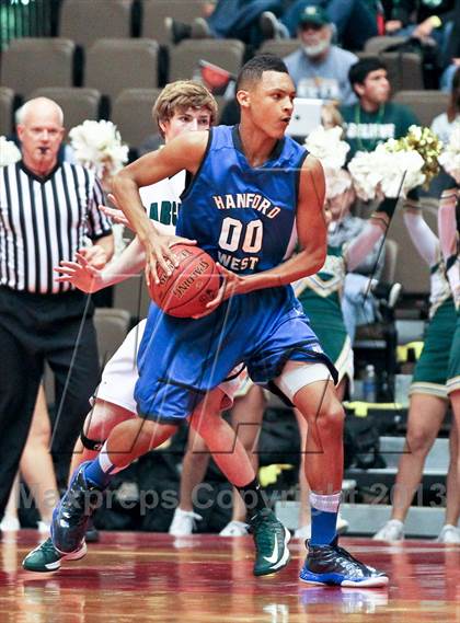 Thumbnail 2 in Hanford West vs Garces (CIF CS D2 Final) photogallery.