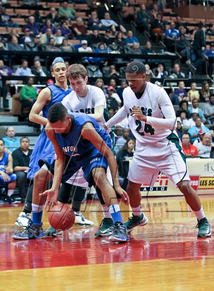 Thumbnail 1 in Hanford West vs Garces (CIF CS D2 Final) photogallery.