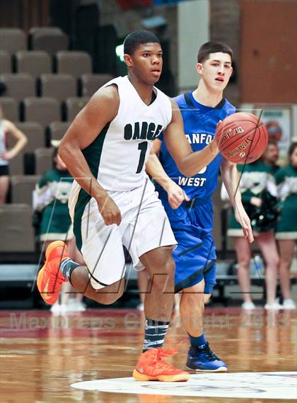 Thumbnail 1 in Hanford West vs Garces (CIF CS D2 Final) photogallery.