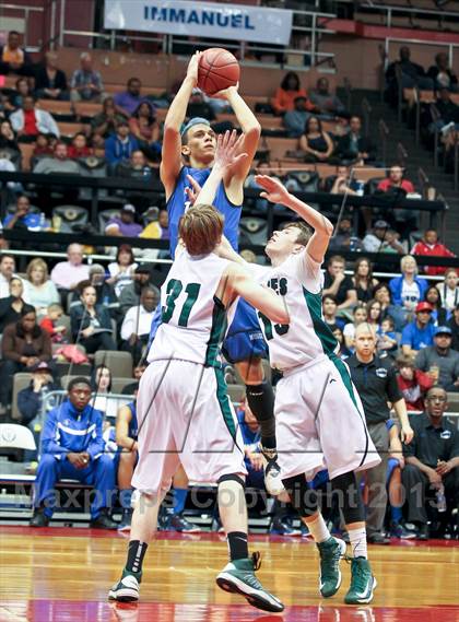 Thumbnail 1 in Hanford West vs Garces (CIF CS D2 Final) photogallery.