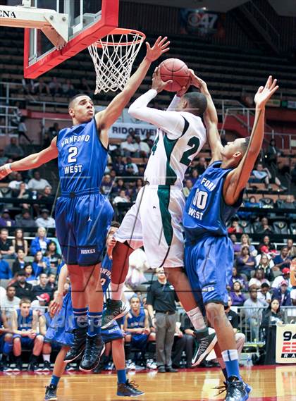 Thumbnail 3 in Hanford West vs Garces (CIF CS D2 Final) photogallery.