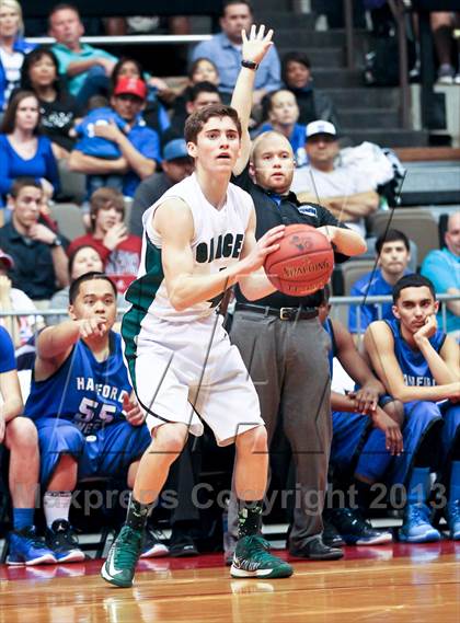 Thumbnail 2 in Hanford West vs Garces (CIF CS D2 Final) photogallery.