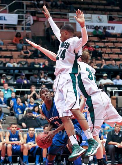 Thumbnail 3 in Hanford West vs Garces (CIF CS D2 Final) photogallery.