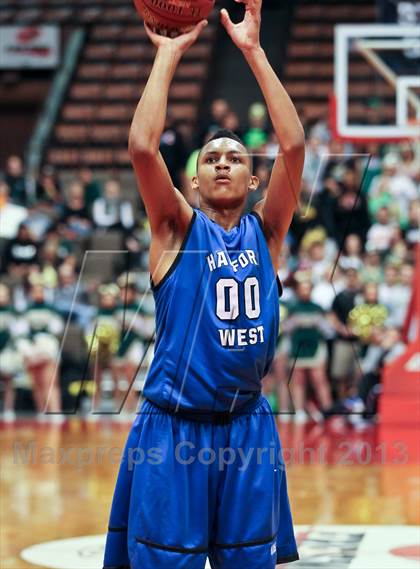 Thumbnail 1 in Hanford West vs Garces (CIF CS D2 Final) photogallery.