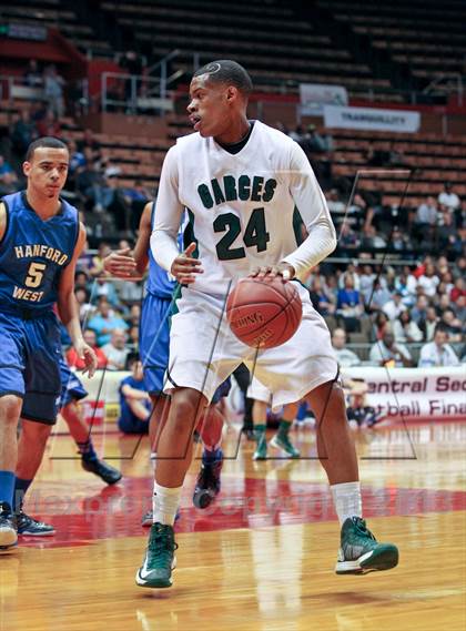Thumbnail 1 in Hanford West vs Garces (CIF CS D2 Final) photogallery.