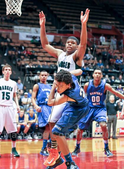 Thumbnail 1 in Hanford West vs Garces (CIF CS D2 Final) photogallery.