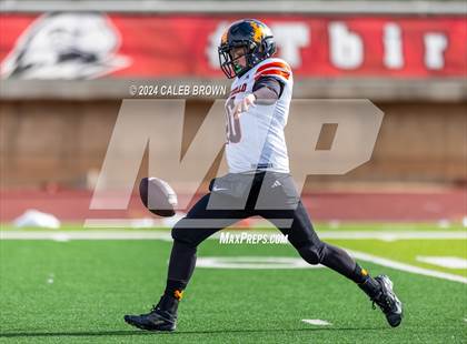 Thumbnail 3 in Rich vs. Monticello (UHSAA 8-Man Final) photogallery.
