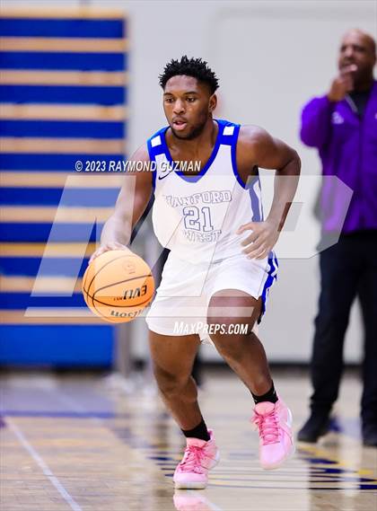Thumbnail 3 in Ridgeview vs Hanford West (Clovis Elks Classic) photogallery.