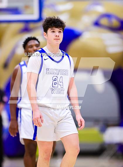 Thumbnail 2 in Ridgeview vs Hanford West (Clovis Elks Classic) photogallery.