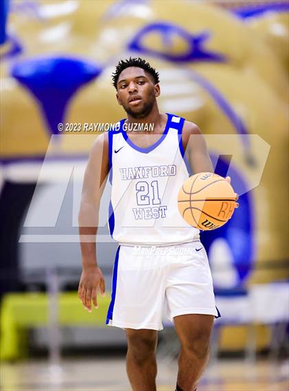 Thumbnail 1 in Ridgeview vs Hanford West (Clovis Elks Classic) photogallery.
