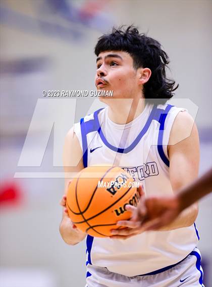 Thumbnail 2 in Ridgeview vs Hanford West (Clovis Elks Classic) photogallery.