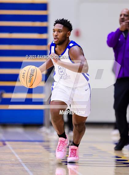 Thumbnail 2 in Ridgeview vs Hanford West (Clovis Elks Classic) photogallery.