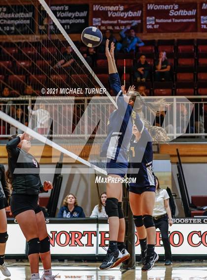 Thumbnail 2 in Lakeside vs Genesis Prep Academy (1AD1 District Playoff) photogallery.