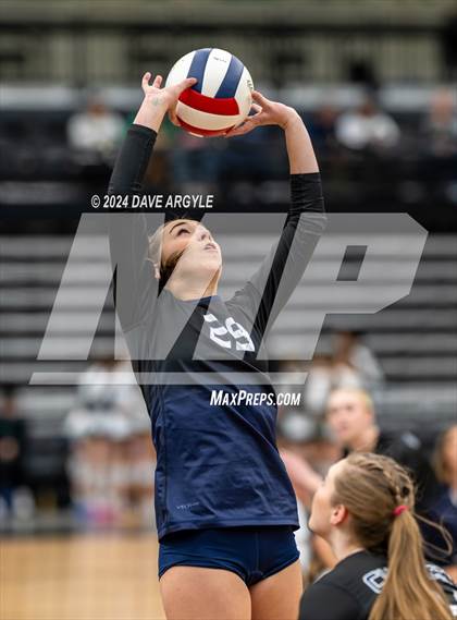 Thumbnail 3 in Corner Canyon vs. Weber (UHSAA 6A Second Round) photogallery.